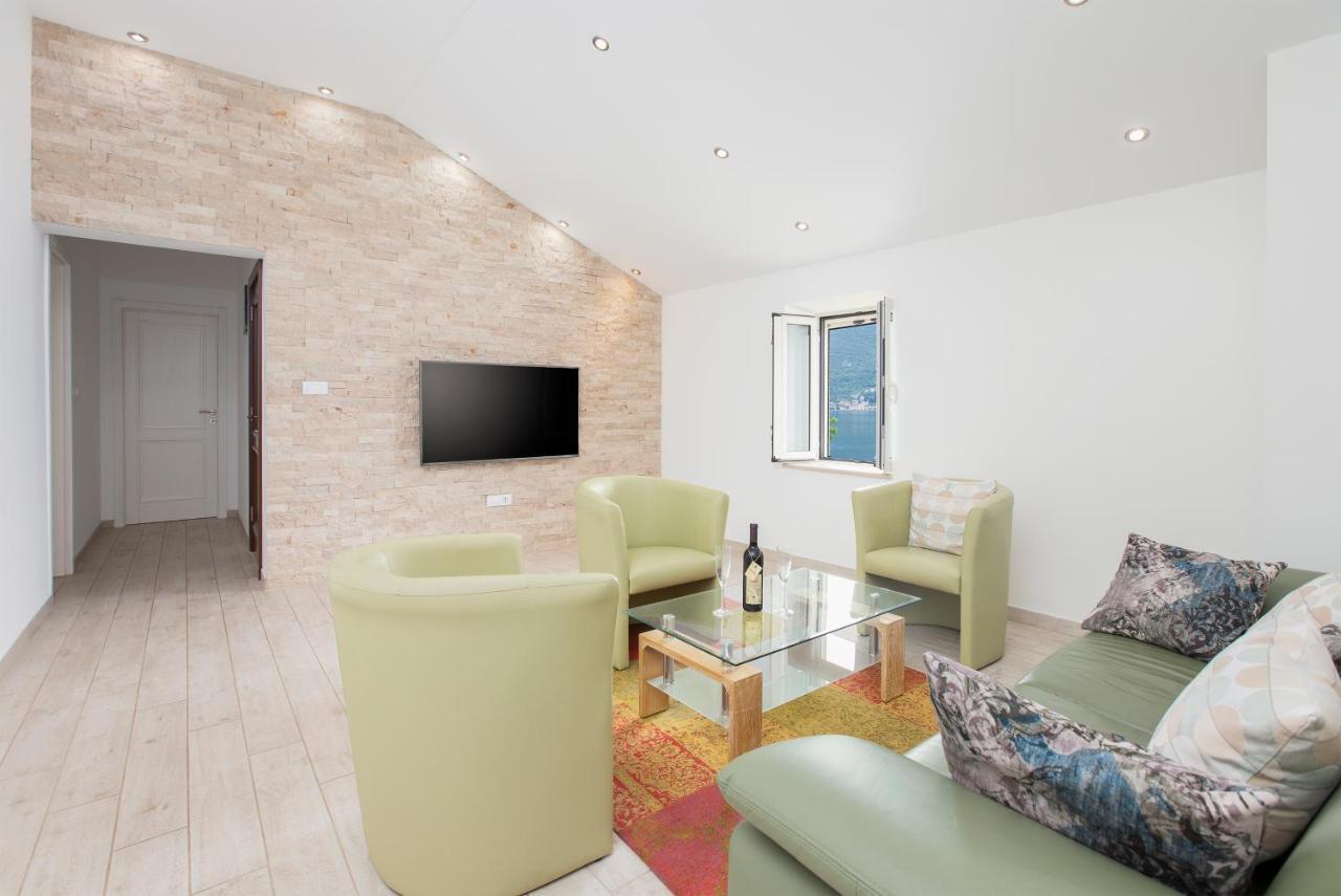Apartments D&V Котор Екстериор снимка