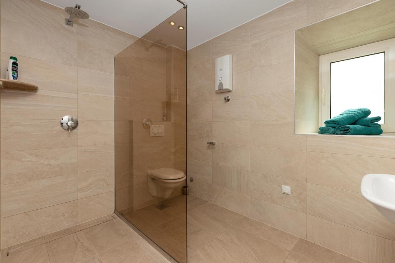 Apartments D&V Котор Екстериор снимка