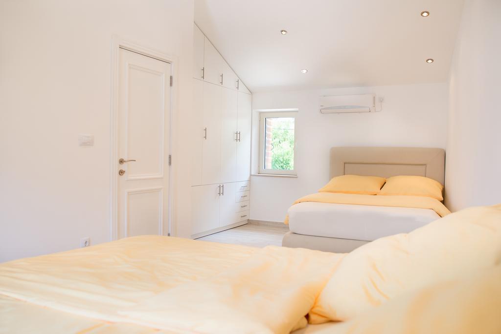Apartments D&V Котор Екстериор снимка
